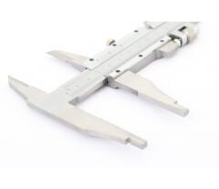 Dasqua 0-300mm Çift Çene Mekanik Kumpas 0.02mm Çene Boyu 90mm